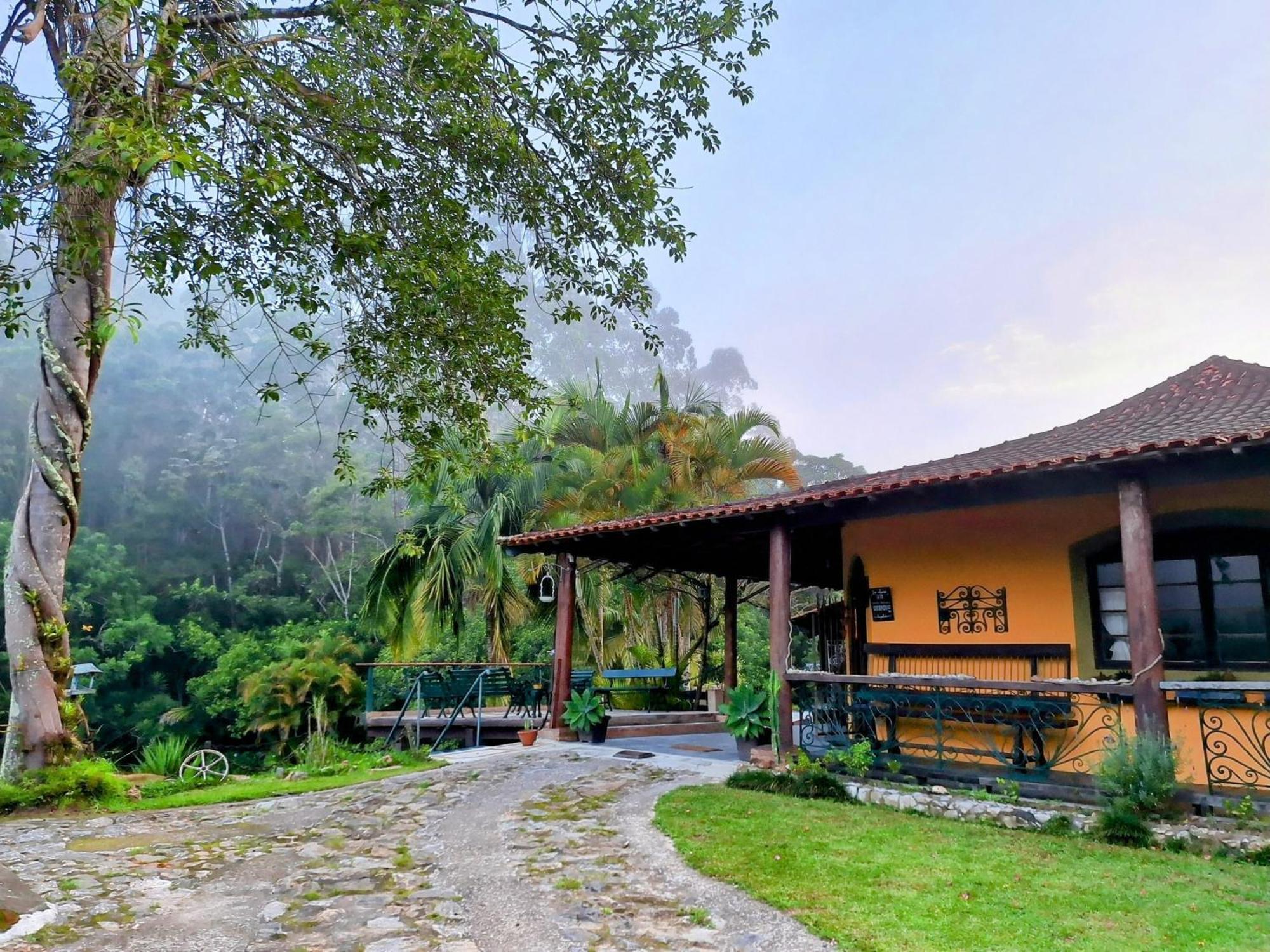 Chacara Ladeira De Pedra Villa Salesópolis Kültér fotó